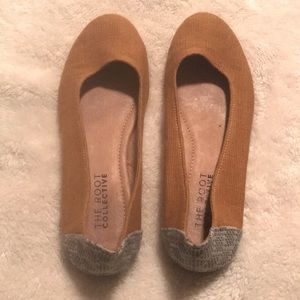 The Root Collective corduroy flat; NWOT